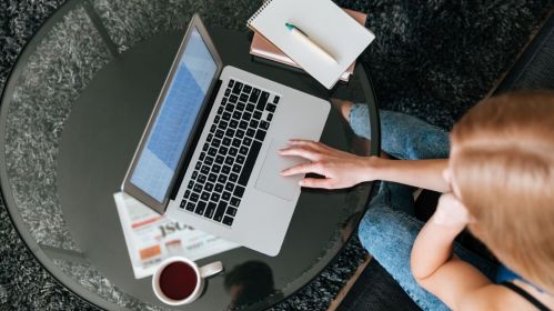 Prospettive+, 25 milioni per le competenze digitali di disoccupati e inattivi: guida al bando